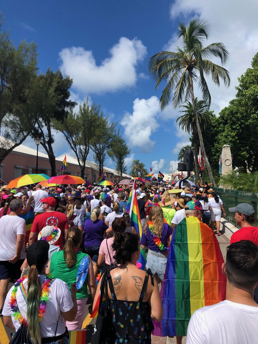 LibertySpecMkts's tweet photo. Our #LSMBermuda team couldn’t wait to celebrate the first ever #BermudaPride which took place over the weekend. What an amazing day to support the #LGBTQ community, along with 6,000 others! 
#BermudaPride2019 #WeBelong #PrideatLiberty https://t.co/izoPKmcREc