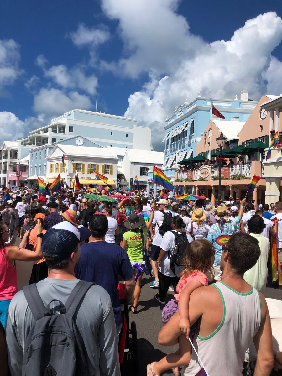 LibertySpecMkts's tweet photo. Our #LSMBermuda team couldn’t wait to celebrate the first ever #BermudaPride which took place over the weekend. What an amazing day to support the #LGBTQ community, along with 6,000 others! 
#BermudaPride2019 #WeBelong #PrideatLiberty https://t.co/izoPKmcREc