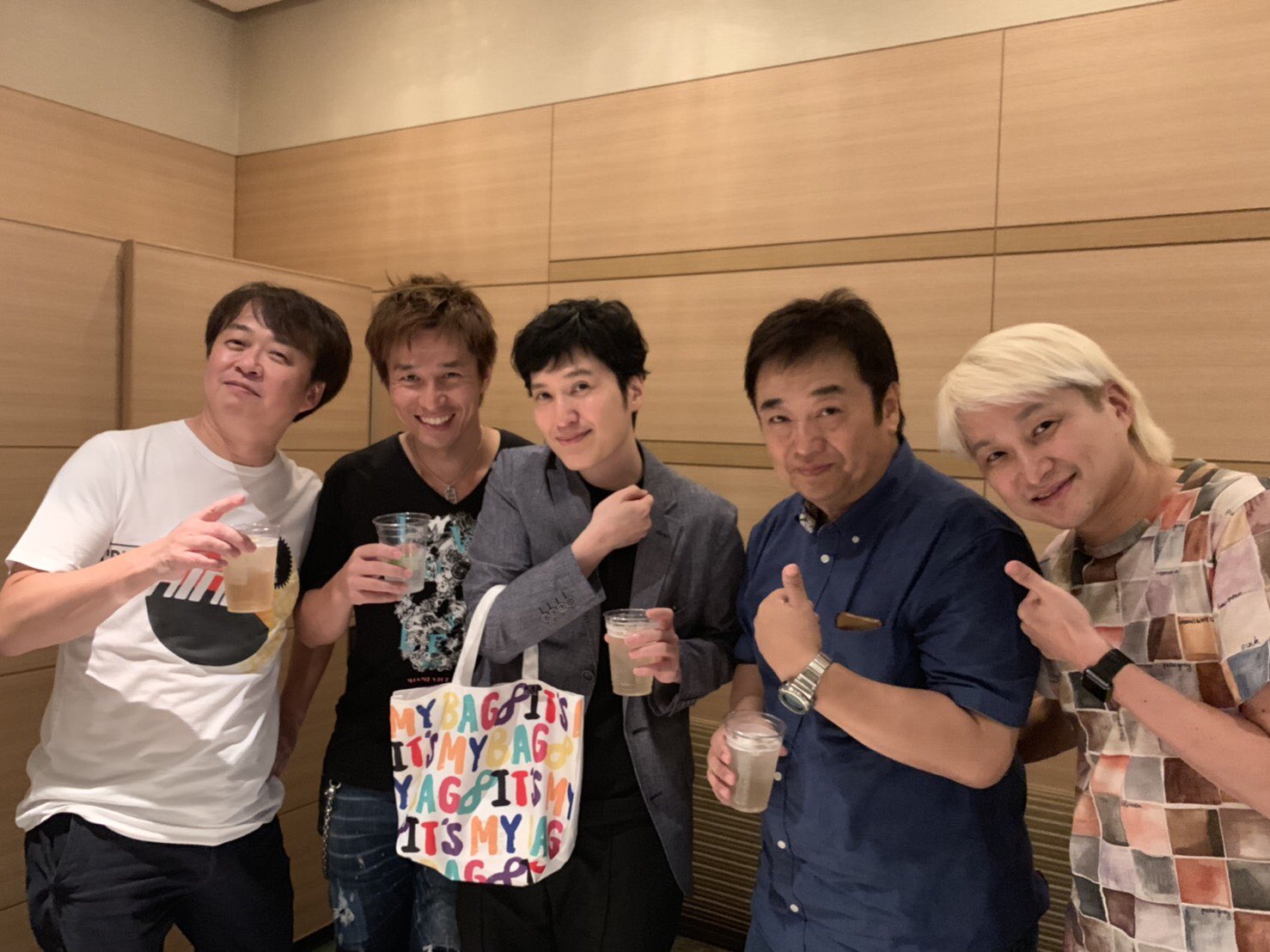 Naoto 関ジャニ さんの15周年ライブ 東京ドーム千秋楽へ 歌 ダンスはもちろん 笑い 感動 愛が詰まった素晴らしい時間でした 関係者席が 関ジャム何本分収録出来るのってくらいのメンバー 笑 関ジャニ 関ジャム Naoto 関ジャニ さんの15周年ライブ 東京ドーム千秋楽へ 歌 ダンスはもちろん 笑い 感動 愛が詰まった素晴らしい時間でした 関係者席が 関ジャム何本分収録出来るのってくらいのメンバー 笑 関ジャニ 関ジャム