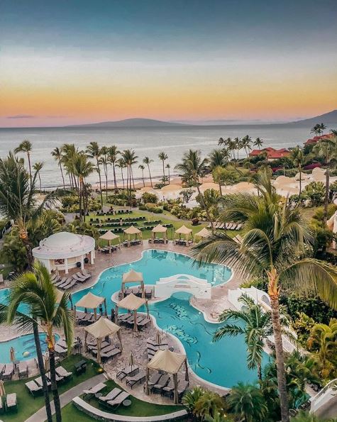 Live, love, aloha this #TravelTuesday and come see us soon! 📸<a href="/stephsterjovski/">Stephanie S. Jolly</a>