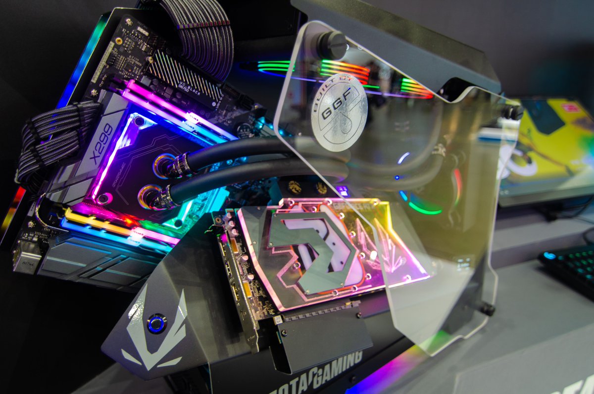 ZotacCup's tweet image. #PCBUILDGOALS with the #ZOTACGAMING GeForce RTX 2080 Ti ArcticStorm front and center

#GeForce #RTX2080Ti #RTXOn #GraphicsCard #PCMasterRace #PCGaming