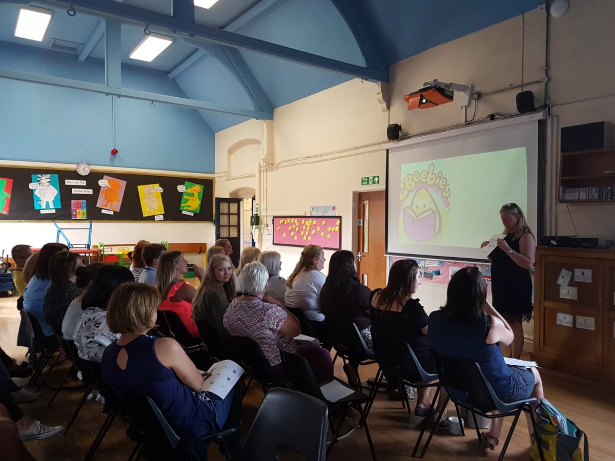 hill_barrow's tweet photo. Had a great first day back. Very excited to be part of the #CLT3. Enjoyed our Internet Safety training delivered by @OnlineSafetyHub - it certainly was eye opening and has given us all plenty to think about. https://t.co/hGzXO1pDFp