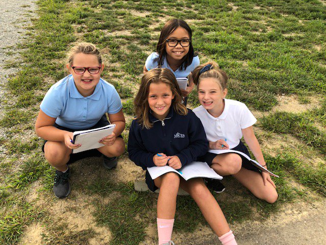 MTCESK8's tweet photo. Mrs. White's 4th grade science students have been busy using the Scientific Method to complete STEAM challenges and make observations of living and nonliving things. #mtcesSTEAM https://t.co/T5GArZzIAQ