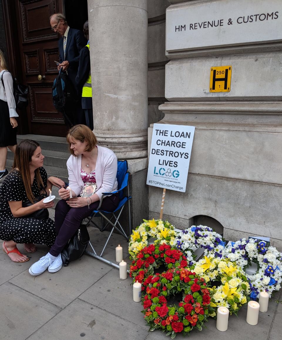 LCAG_2019's tweet photo. The #LoanCharge has already caused suicides. Family members of the victims and LCAG are holding a candlelit vigil outside HMRC offices in their memory. 

#STOPtheLoanCharge #SaveLives https://t.co/Kh0QedbB2U