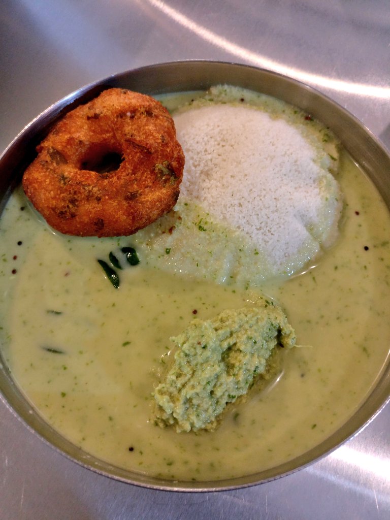 Bhargav Gadde on Twitter "Taaza Kitchen, 100ft Road, Madhapur. B'lore vaallu start chesaru