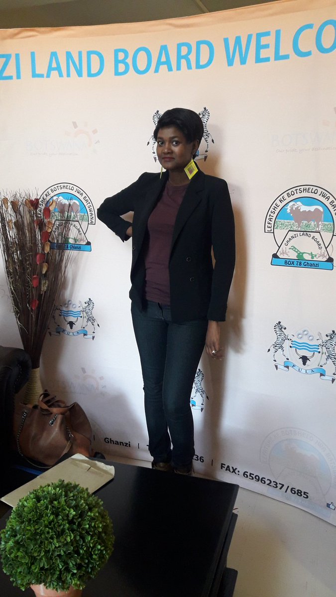 Mma_Kennedy's tweet photo. #Yesterdaythings
#Mentalhealth in the workplace presentation @ Ghanzi Landboard
As a build up activity for our #WalkAgainstDepression Campaign set for the 6th of September https://t.co/ubuHFK5uva