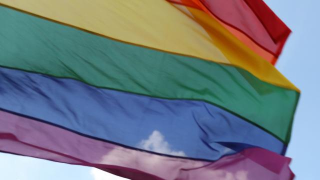 EDjZJbgXYAICfLw?format=jpg&name=small