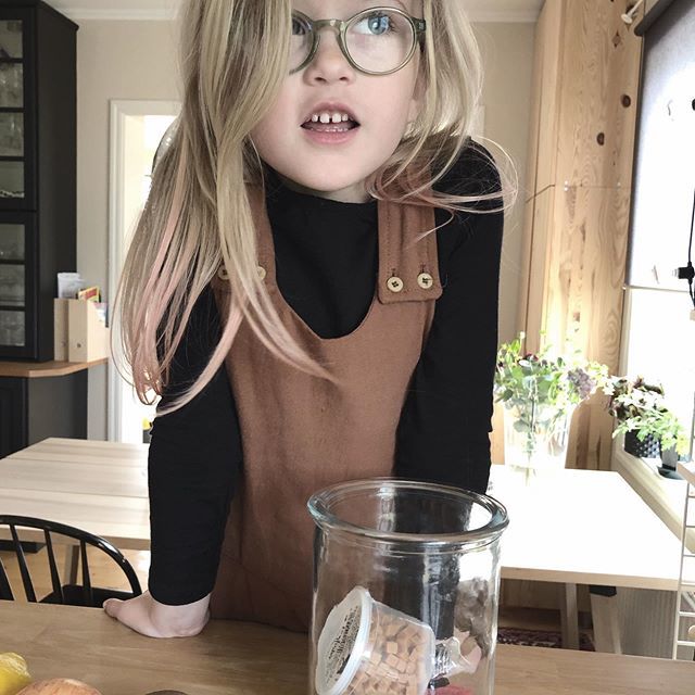 ShonuffFC's tweet photo. #hurmycketkärlekbordetienkropp https://t.co/48dBgG2m4K https://t.co/CgP0JS1sO6