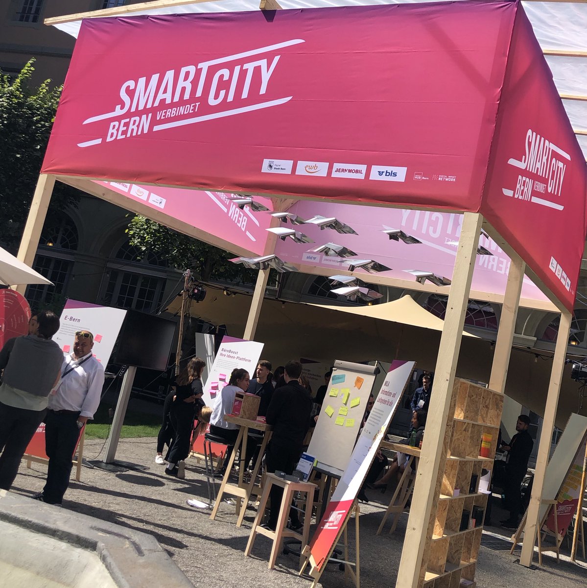 matthias_egli's tweet photo. Viel Inspiration, viel Innovation und viel Smart City am Digitaltag in Bern. Und heute der erste Tag mit unserem Start-up @ormera3 als Joint Venture von @PostFinance AG und @ewbBern.
#smartcity #digitaltagbern #digitalswitzerland #blockchain @smartcitybern1 https://t.co/qcA6Op0NSI