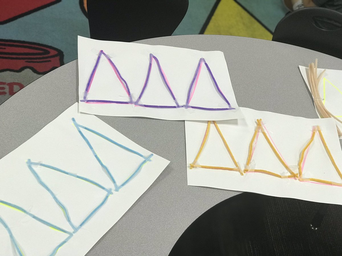 shill_PPCD's tweet image. We are using our fine motor skills while we learn about measurement! We measured a triangle using pipe cleaners and then cut and taped them! They loved the sensory of the pipe cleaners and picking their own colors ! 
#falconssoar @FranconeElem #PPCDrocks