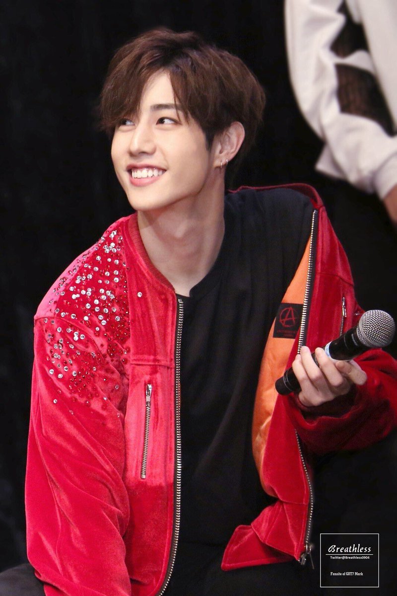 echosvn's tweet photo. You are just right.
#MarkTuan
#마크 #段宜恩
@mtuan93
#GOT7
@GOT7Official
#갓세븐
#MARKACHU
#WeLoveYouMark
#ThisIsForMyLoveMark
#Superman
#HappyXXVIIMarkTuan https://t.co/vNnjyBiDP3