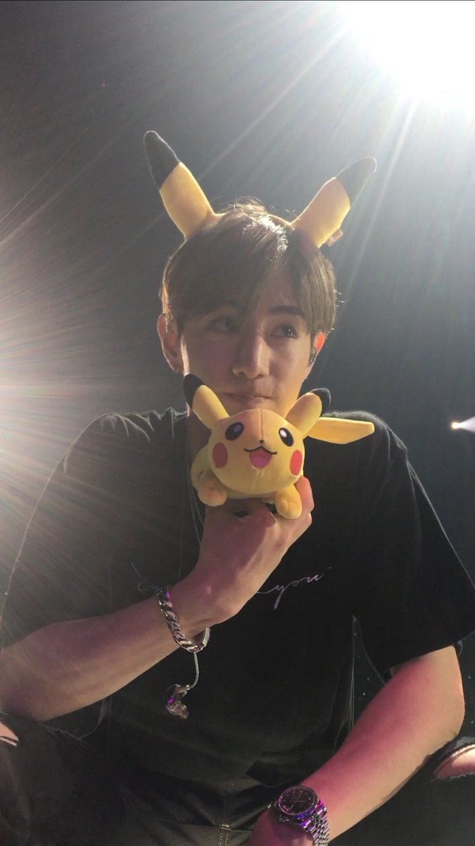 alnii_p's tweet photo. @am12062 #HappyXXVIIMarkTuan
#HAPPYMAR https://t.co/x4VXnJwb21