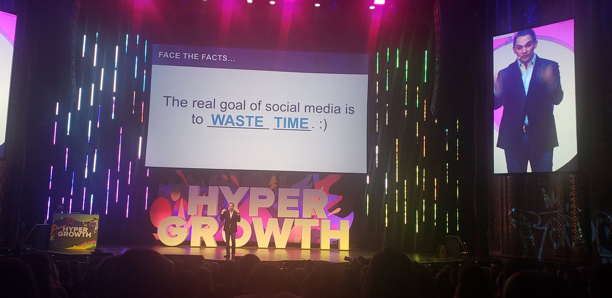 Arpine's tweet photo. This just seems like a good thing to tweet. #HYPERGROWTH19 @ryandeiss 😊 https://t.co/1StBWq3yTo