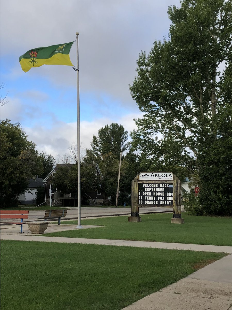 jnaylen's tweet photo. @PremierScottMoe @SECPSD #Happy #FirstDayofSchool at #ArcolaSchool Thanks to #PremierMoe for the beautiful #SASKFLAG that was flown at the #SaskatchewanLegislative #buildings! https://t.co/p1oOCkgpMm