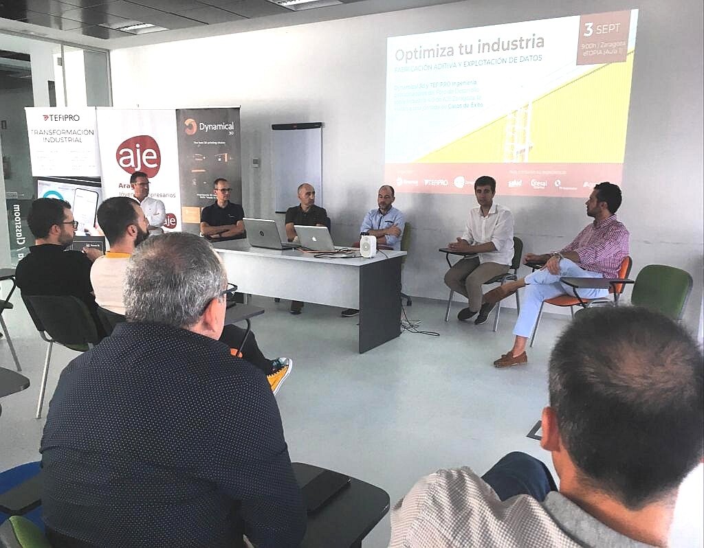 rrlaweb's tweet photo. 🔝 Nivelazo el del #ForodeDesarrollo #Industria4.0 @ajearagon
Enhorabuena a @tefipro y @bedynamical3D por su exposición y por la elección de expertos en la mesa redonda que han aportado datos muy interesantes 👏 #Zaragoza #innovacion #smartdata  #3D https://t.co/XD6iIBrtcI