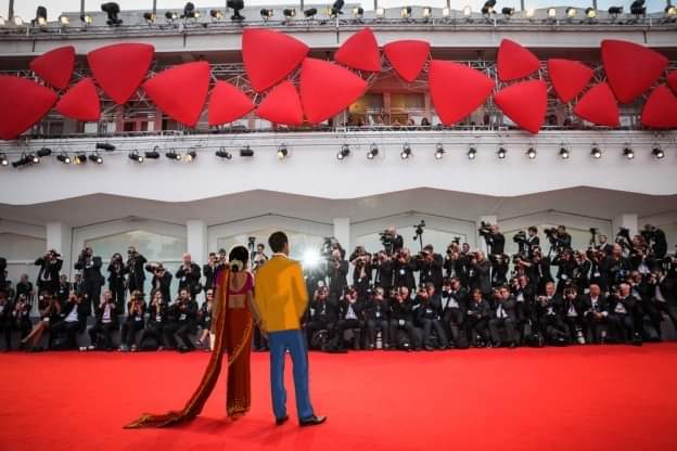 GionaNazzaro's tweet photo. #BOMBAYROSE #SIC34 Venice International Critics' Week https://t.co/G0aFU8ulzw