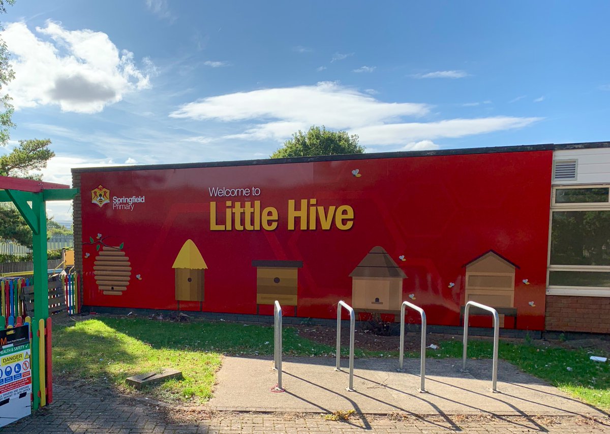 ChallengerMAT's tweet photo. @SpringfieldBeds was a ‘hive’ of activity when @schamberlainCEO visited today as staff were training and getting ready to welcome back our pupils. There was a real ‘buzz’ around the place. #cmatway https://t.co/O2ECY4QGaD