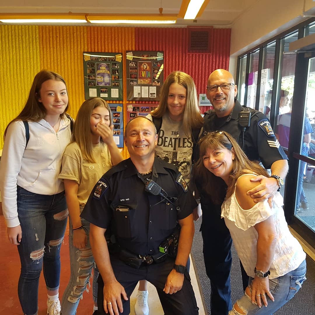 Rory Kulmala (@vica_ceo) on Twitter photo Thanks <a href="/SaanichPolice/">Saanich Police</a> for delivering my daughter to her first day of high school at <a href="/SpectrumThunder/">Spectrum School</a> ! Thanks <a href="/SaanichPolice/">Saanich Police</a> for delivering my daughter to her first day of high school at <a href="/SpectrumThunder/">Spectrum School</a> !