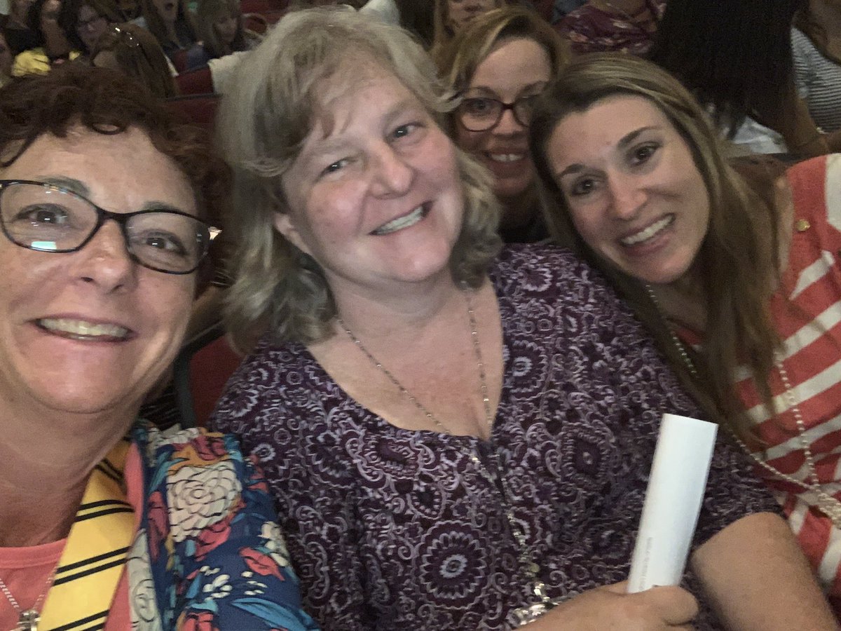 elizmgamble's tweet photo. #cefamily #superday #groupwork https://t.co/FFBx20MxRg