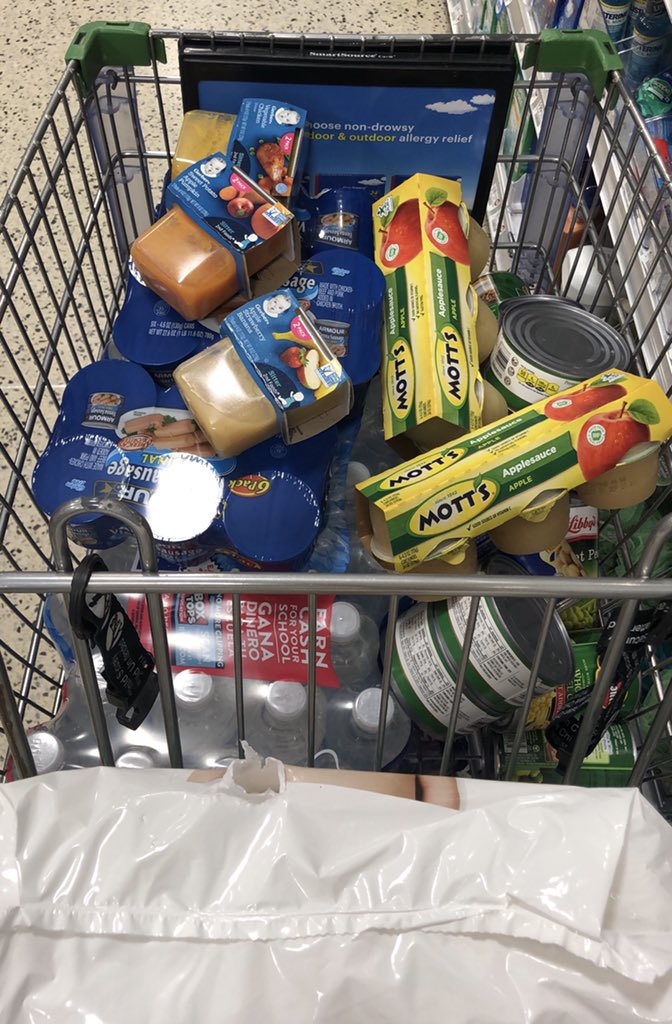 FYI <a href="/Publix/">Publix</a> is open! Anything helps. #BAHAMASTRONG #dorianbahamas