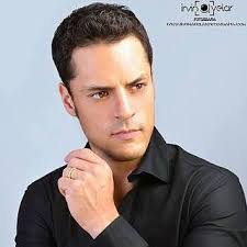 PyD_Twitt's tweet photo. #TalDíaComoHoy en 1977 nace el actor y cantante #MiguelÁngelBiaggio, #MikeBiaggio, quien actúa en telenovelas como "Corazones al límite", "El vuelo del águila", "Contra viento y marea" y "Zacatillo, un lugar en tu corazón", entre otras. También permanece en el grupo Mercurio. https://t.co/3Jbkn0xaP6
