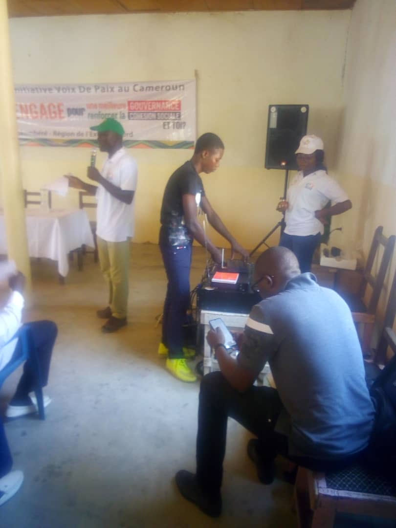 MahamatAoudi's tweet photo. Dialogue intercommunautaire organisé par l'initiavie V2P pour améliorer la cohésion et le vivre ensemble ce jour à Tokombéré.
#VoixDePaix
#CohésionSocale
#JeMengage
#Action 
#AASCiPDev https://t.co/E1EvGGdkHW