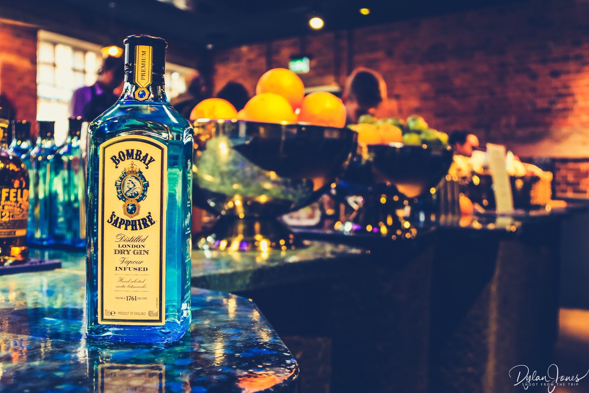 Shootfromttrip's tweet image. The Bombay Sapphire Distillery Tour at Laverstoke Mill in Hampshire is a perfect afternoon to admire some fantastic architecture, learn about the gin making process and sample some cocktails.🍸#bombaydistillery #gin #traveltribe 

shootfromthetrip.com/bombay-sapphir…