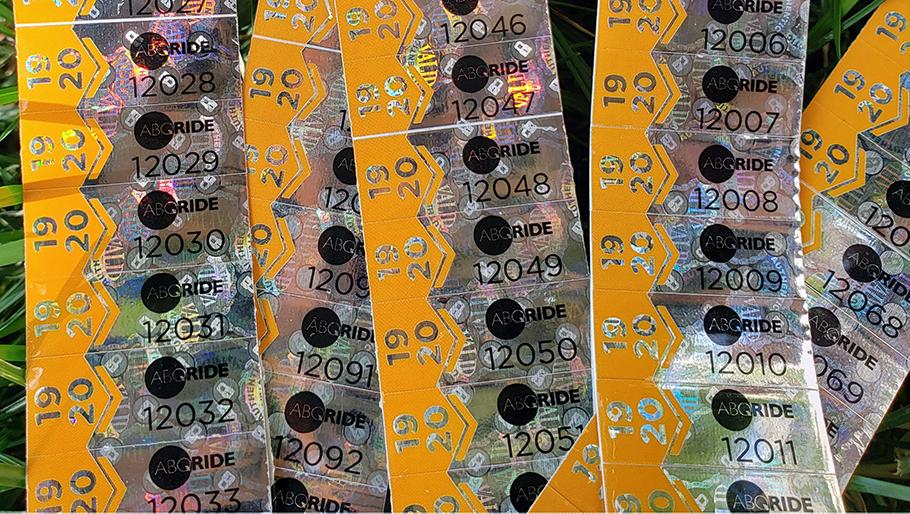 UNMPATS's tweet photo. PATS offers FREE @abqride bus pass stickers for eligible UNM Students Faculty and Staff. 

How do YOU use the #UNMbuspass sticker?  Show your support, submit a testimonial👉https://t.co/1HoHAQX0AG https://t.co/c0dMK76nff