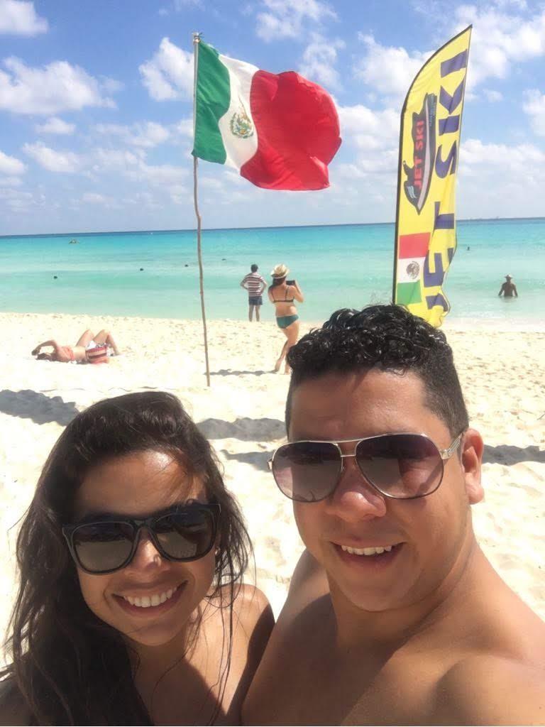 cuquipty's tweet photo. ¡Mi amigo  Jonas es finalista en el concurso de fotografía de The Reef Playacar! Ayúdalo a conseguir más votos: https://t.co/zRaBwQvDWg https://t.co/Ug0mWrspfu