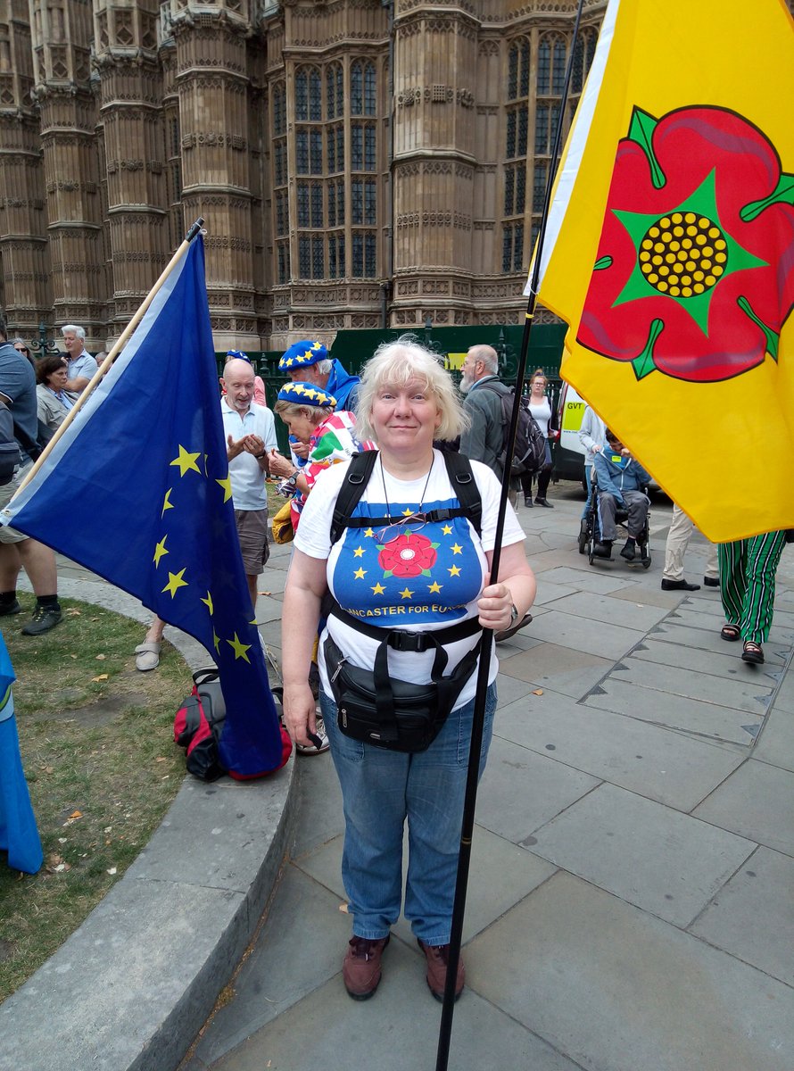 LancasterForEU's tweet photo. Great afternoon at SODEM meeting up with some of our Roses for Remain friends and others https://t.co/ZMfmowCHbB