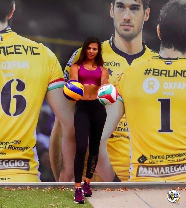 Kantor Mercedesz
👱🏻‍♀️🤲🏐😀👍
#volleyball