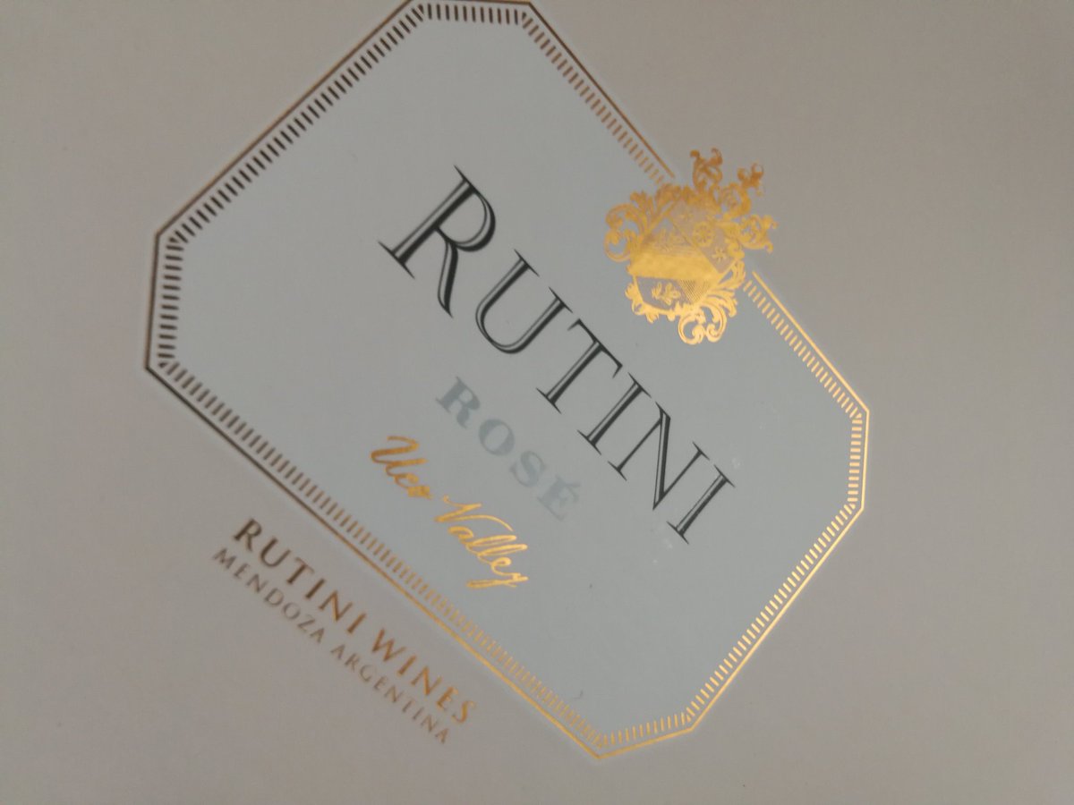 TiempoDSabores's tweet photo. Ya disponible en nuestras sucursales
@RutiniWines #RoseDeMalbec 🍷
📍Av Francisco Beiro 5325 #Caba
☎️45661990
📍Asuncion 4026 #Caba
☎️45013090 https://t.co/w1OMaolyIZ