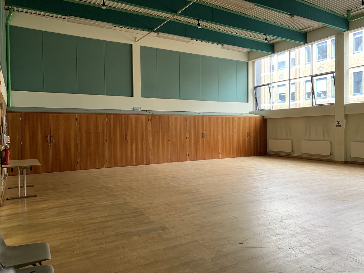 altvenueslondon's tweet photo. Looking for a rehearsal space? Shoreditch - Clifton Street has this awesome space waiting for you! Contact us now for more info! #avl #alternativevenues #militaryvenues #militarylocation #shoreditch #londonlocation #londonvenues #location #rehearsal #spacetohire #london #uk https://t.co/UMxE52FI7g