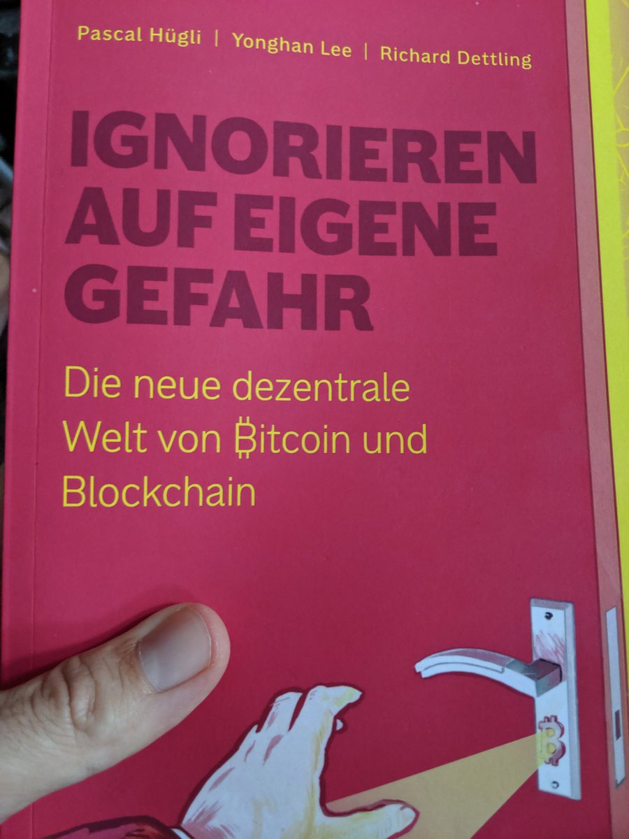 whitefleaCH's tweet photo. #bitcoin #kryptobuch #Vernissage IGNORIEREN AUF EIGENE GEFAHR. Die neue Welt von ₿itcoin und #Blockchain.
Fazit: #Lesenswert
@pahueg @TheBankey @SKBA_Yonghan https://t.co/SI3OKoPmte