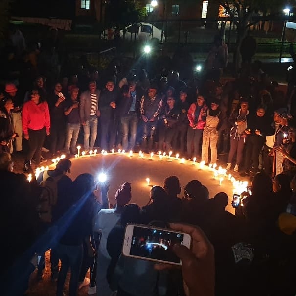 Maphangisa2's tweet photo. #shutdownsouthafrica
#StopKillingOurWomen
#restinpeaceOyinene
#SAShutdown
#UJDFC
#Uj https://t.co/4FhI0wgGbU
