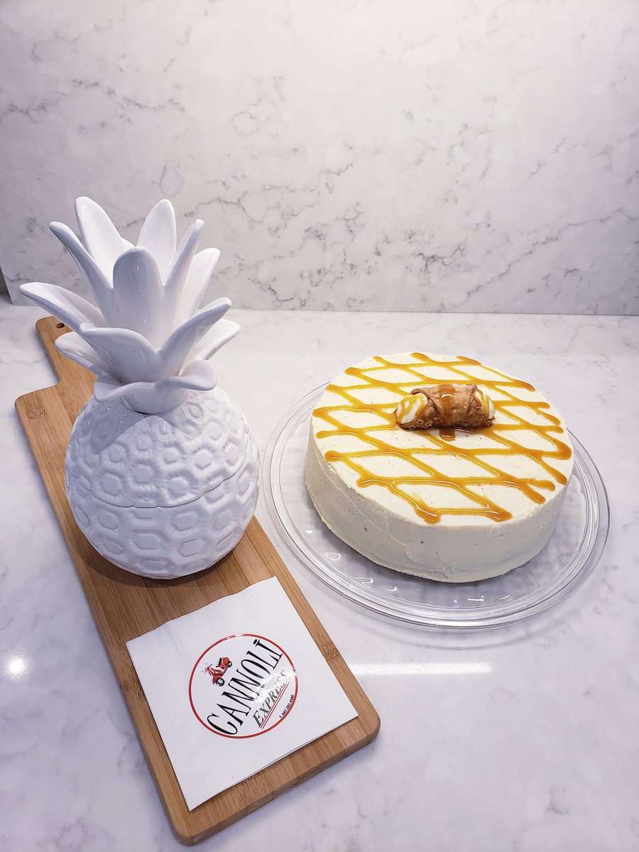 CannoliExpress's tweet photo. Salted caramel cannoli cake by @Cannoliexpress
#saltedcaramel
#sweetandsaltydessert
#ricottacake
#caramel https://t.co/2WABG3KmKp
