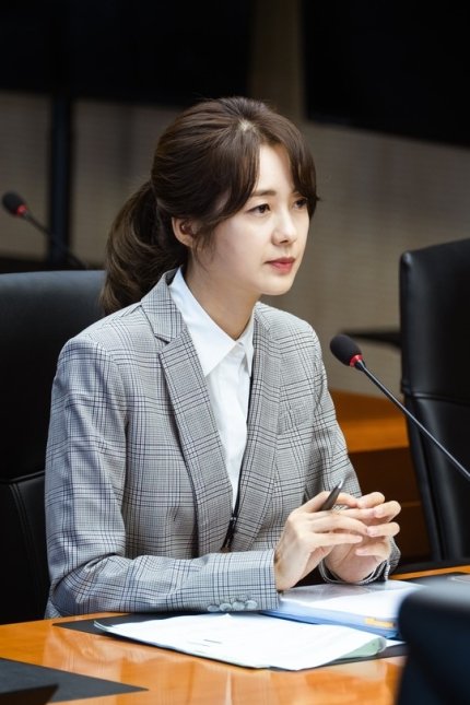 infodrakor_id's tweet photo. Still cut drama OCN #TheDefenderHumanRights: #LeeYoWon, #ChoiGwiHa, #OhMiHee, #LeeJooYoung, #LeeJooWoo. Tayang 18 September menggantikan #ClassOfLies👏 https://t.co/AVuNJ5kII6