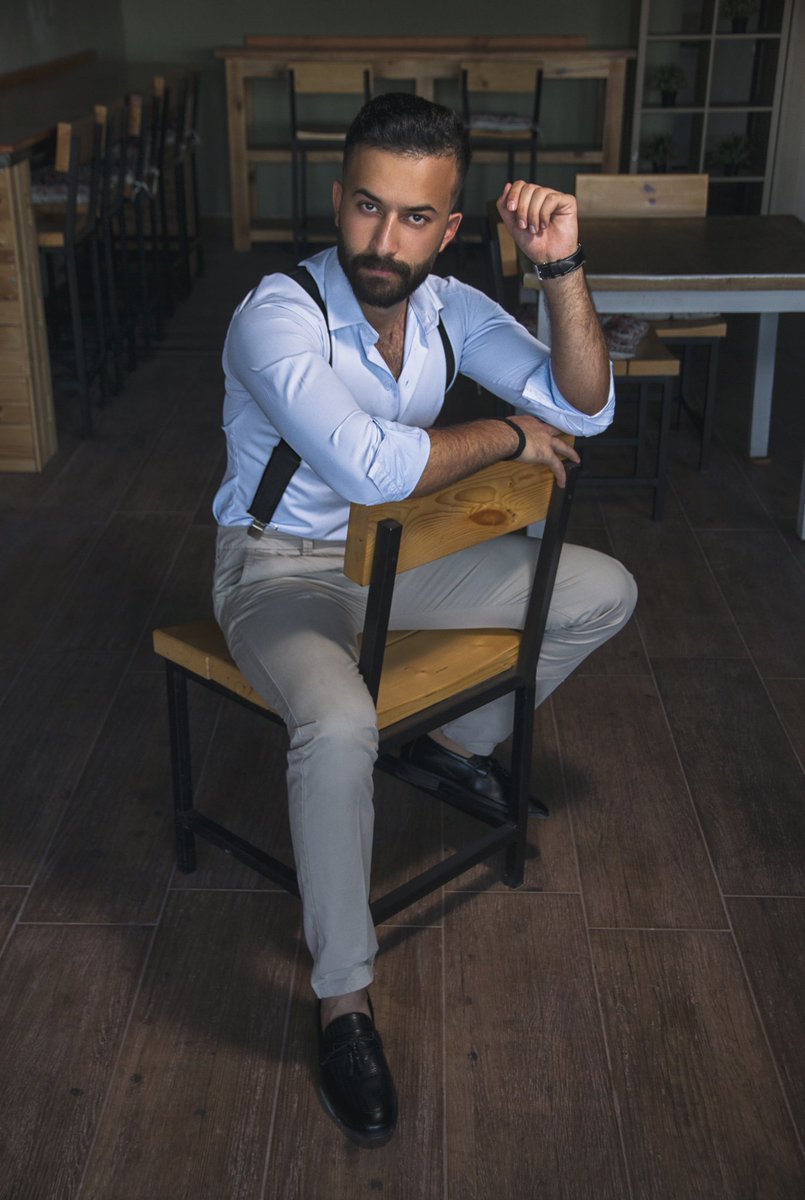 DeyaaGz's tweet photo. have a good day 💙
#irbed #amman #Jordan #Syrian #bau #Fashionista #fashion #Blue #black #UAE #jens #السعودية #الأردن #مصر https://t.co/yYCe9HXIKs