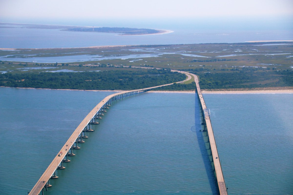 wboc's tweet photo. #Chopper16 recently flew to the southern tip of the peninsula. In view is Smith Island, Fisherman Island and the Chesapeake Bay Bridge-Tunnel >> https://t.co/Ofh3UFRaKZ