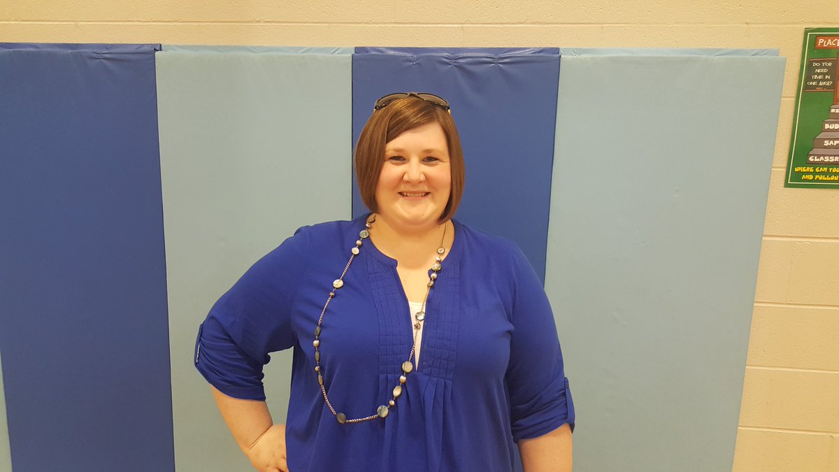 LincolnEle69341's tweet photo. Today we had two guest speakers. First, Mrs. Jennifer Sibal spoke to us for career Tuesday. Next, we were invited to Scouts. Sign ups are today! https://t.co/bdUxYKxYA5