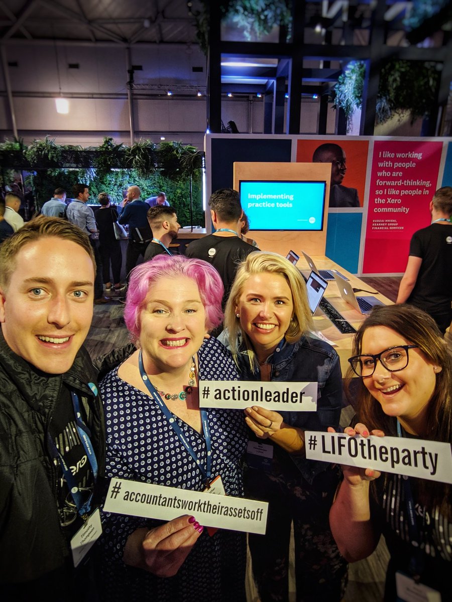 TimThomo's tweet photo. #Xerocon - This is what it is all about...

Making the most of this time we have together.

@Xero - Bringing friends together to change the world 🌏 https://t.co/MTJ825jaNn
