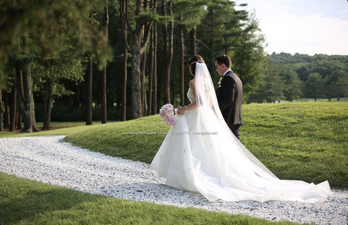 tullebridals's tweet photo. Your dream Victor Harper Wedding gown at a dream price 🥰 Book your appointments during September 6th, 7th &amp; 8th for this seasons latest styles. Space is limited 🥂
Pc: @arbora_m https://t.co/B25FMUHkWA