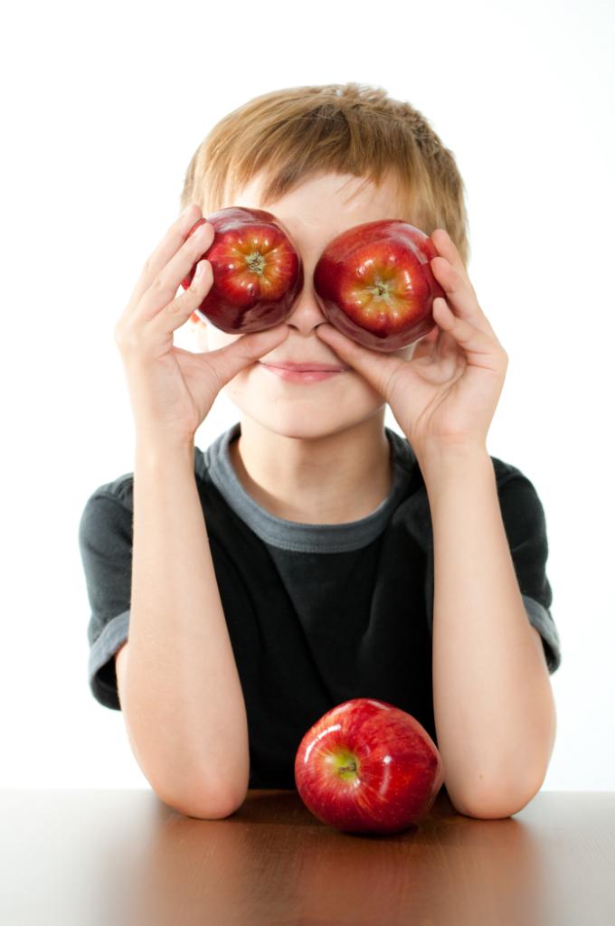 MayoClinicKids's tweet photo. 3 tips for healthy after-school snack ideas from @DrAngelaMattke #FVMMMonth https://t.co/bnSBvejEJ2 https://t.co/YEtcRLOWX4