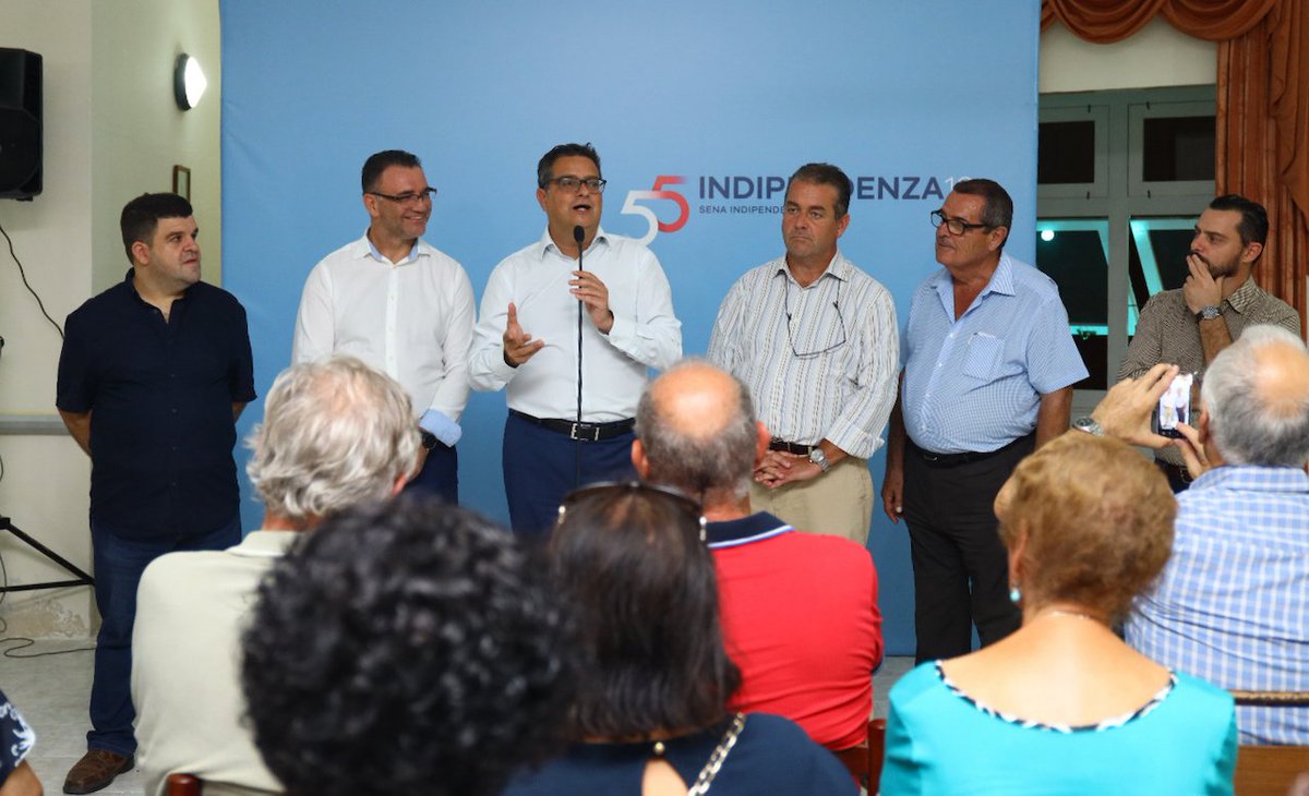 adriandeliapn's tweet photo. Irridu inħarsu r-reputazzjoni tajba ta’ pajjizna mill-aġir irresponsabbli tal-gvern li qed jhedded lis-servizzi finanzjarji. Nindirizza attività għar-residenti tat-tmien distrett elettorali, parti mill-attivitajiet għall-festi tal-Indipendenza. #55senaindipendenti. https://t.co/ZZT1CkADm2