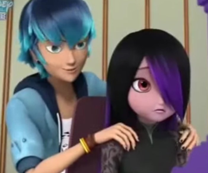 ladybugspain's tweet photo. #MLS3Spoilers #MiraculousLadybugSeason3
PODEMOS HABLAR DE ESTO POR FAVOR !!! 😍😭 https://t.co/Li2X150Wah