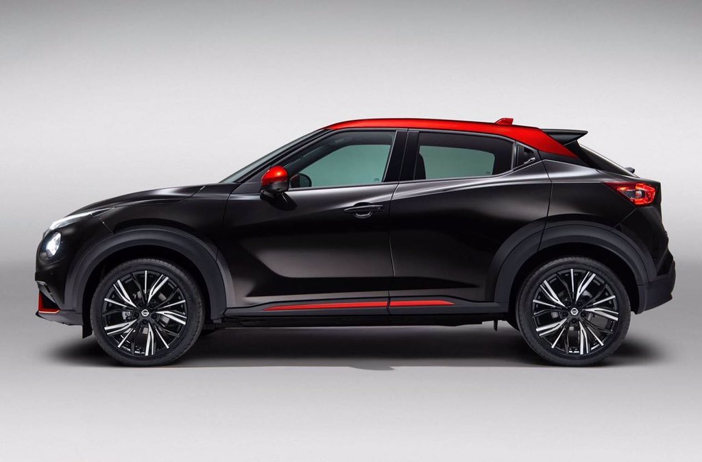 RealCarsSA1's tweet photo. Hello there seXy! Yes this is what happened when the Nissan Juke got kissed by a princess! From frog to...well you get the point. Bigger, lighter, modern and much prettier. This is the new Juke! What do you think? 🔥 or ❄️ @nissanza @Nissan  #NissanJuke #Juke #sexy #SUV https://t.co/D8FxKp54IE