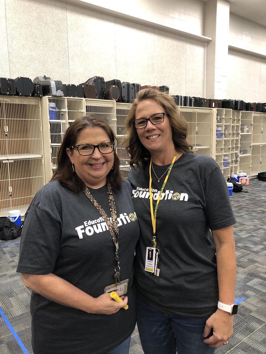 RCISDFoundation's tweet image. Thank you @RoyseCityHS for showing your support for the Education Foundation! 🖤💛🐾
#RCISDFoundationNation