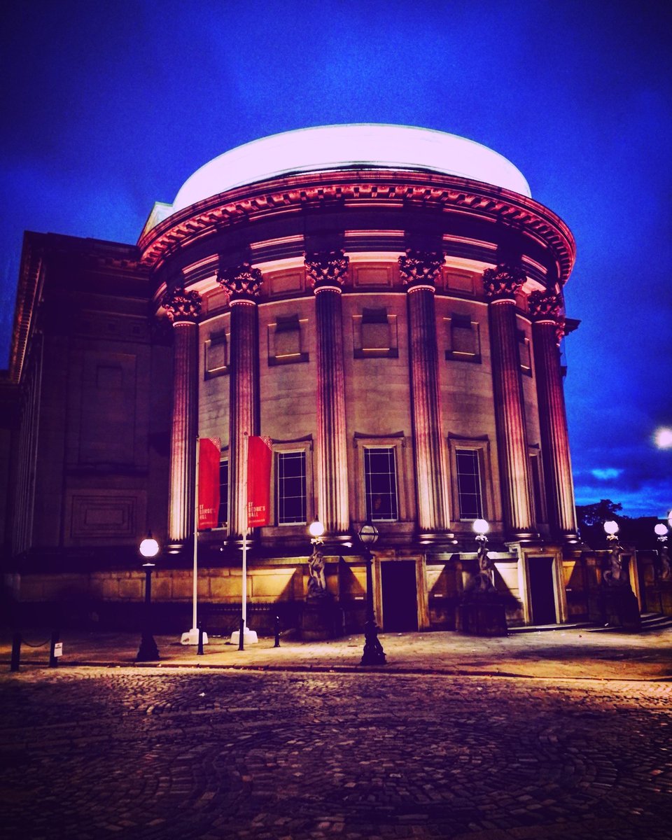 SGHLpool's tweet photo. From last night &amp; throughout all of this week, we are lit up pink for #OrganDonationWeek 💗

For more information, visit https://t.co/pbqb4rG98g #PassItOn

Big thanks to Laura Winn-Jones, who is a specialist Organ Donation Nurse at The Walton Centre &amp; Aintree University Hospital. https://t.co/ndn4lJm65Y