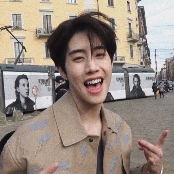 bf13131313's tweet photo. Happy birthday, Mark Tuan❤Take care and be sure to be happy✊I love your smile and you💚 #HappyXXVIIMarkTuan https://t.co/VdOfLvK9yR