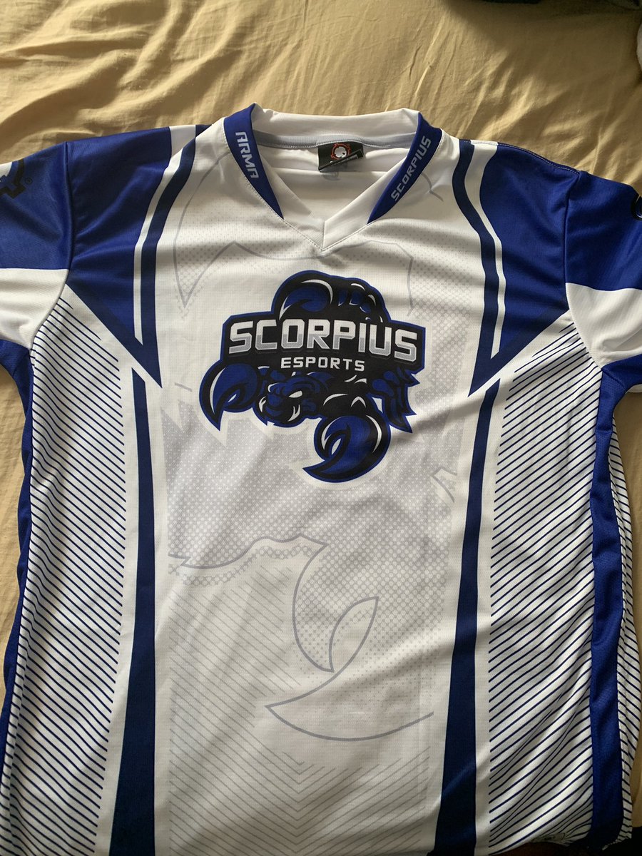 Kali_Mac's tweet image. Mama all them days I stayed in my room playing videogames paid off 😭 I Got my jersey JUU HURDDD